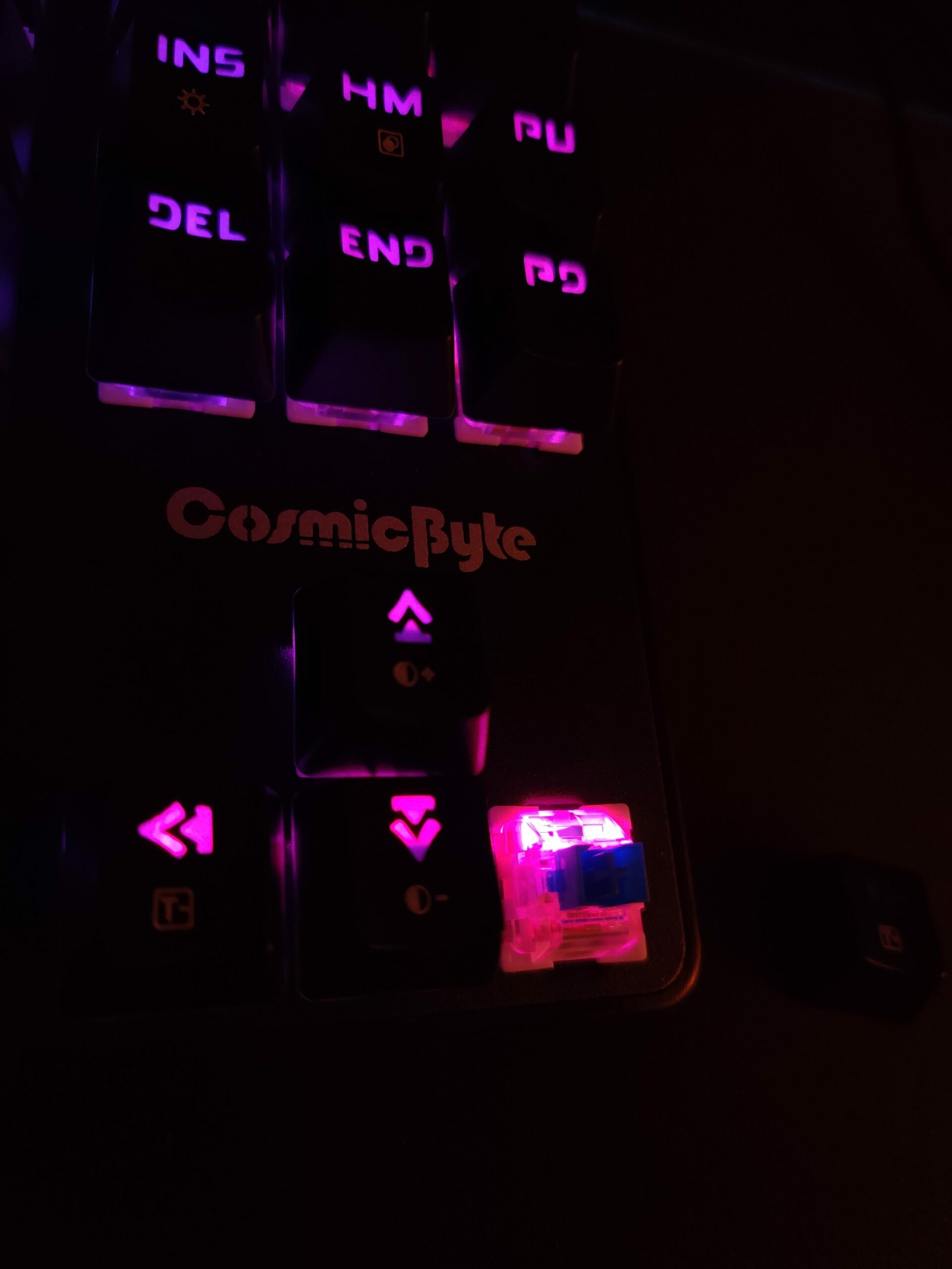 cosmicbyte-firefly-mechanical-keyboard-on-a-budget-4